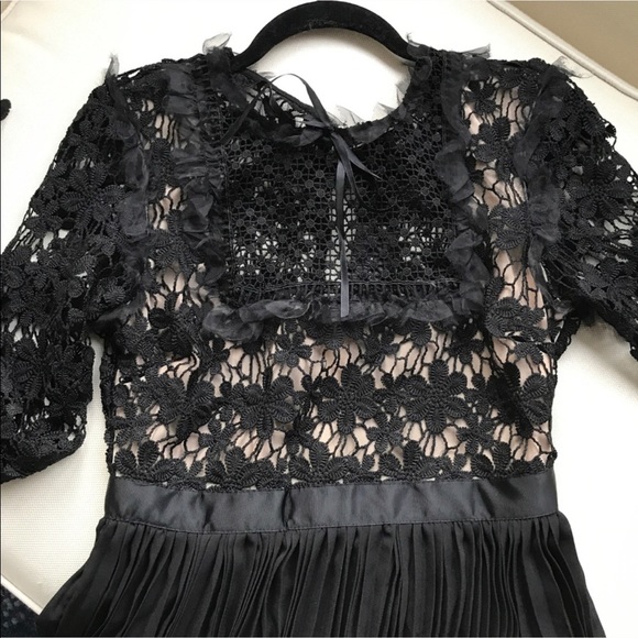 ‼️LAST ONE 👉🏼 ROMEO+JULIET Black Lace Dress - Picture 4 of 7